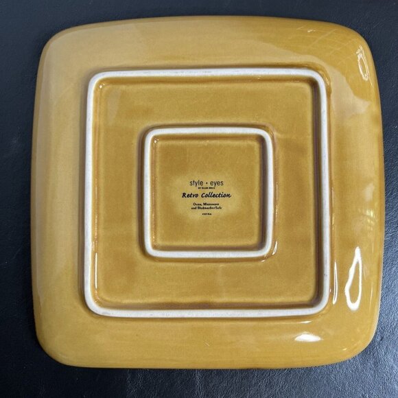 Pair of Style Eyes by Baum Bros Retro Embossed Brown Dinner Plates 8.5” & 10” - Picture 5 of 10